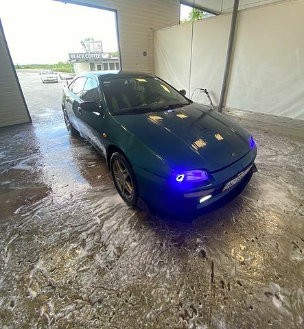 Мазда 323, объемом двигателя 1.5 л и пробегом 250 тыс. км за 1900 $, фото 1 на Automoto.ua