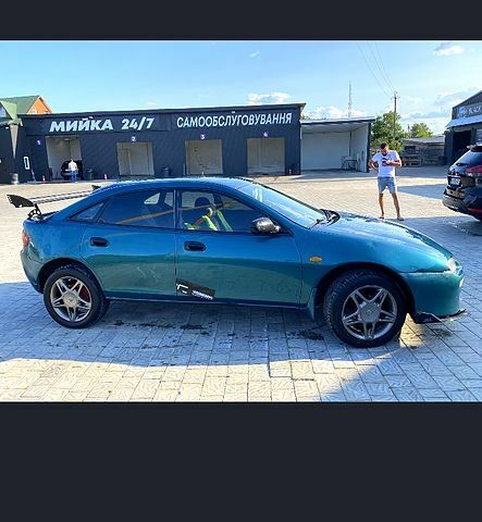 Мазда 323, объемом двигателя 1.5 л и пробегом 250 тыс. км за 1900 $, фото 3 на Automoto.ua