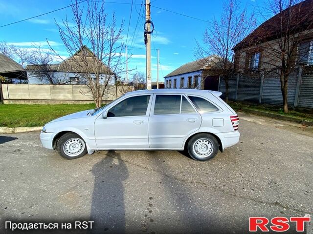 Мазда 323, объемом двигателя 1.3 л и пробегом 250 тыс. км за 2000 $, фото 3 на Automoto.ua