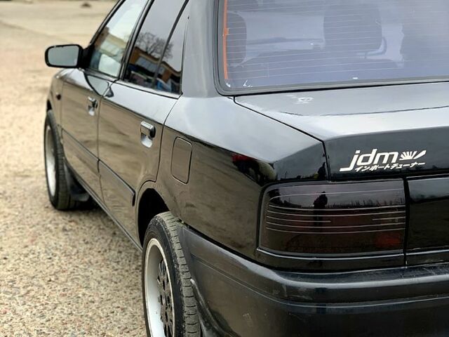 Мазда 323, объемом двигателя 15 л и пробегом 200 тыс. км за 1500 $, фото 4 на Automoto.ua