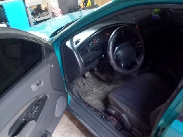 Мазда 323, объемом двигателя 1.5 л и пробегом 0 тыс. км за 2100 $, фото 3 на Automoto.ua