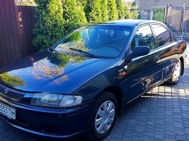 Мазда 323, объемом двигателя 1.6 л и пробегом 80 тыс. км за 1800 $, фото 1 на Automoto.ua