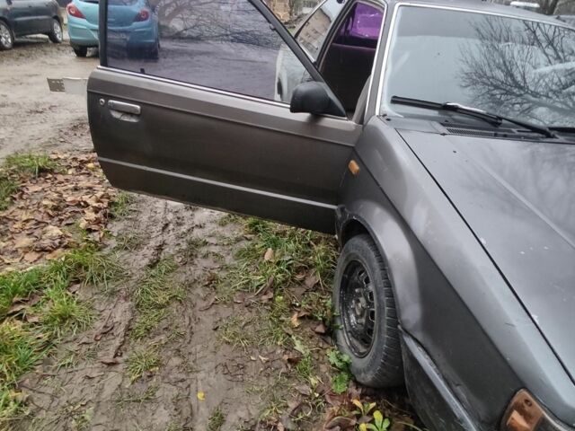 Серый Мазда 323, объемом двигателя 0 л и пробегом 270 тыс. км за 400 $, фото 7 на Automoto.ua