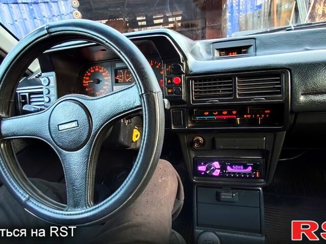 Серый Мазда 323, объемом двигателя 1.3 л и пробегом 454 тыс. км за 850 $, фото 5 на Automoto.ua