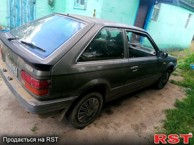 Сірий Мазда 323, об'ємом двигуна 1.5 л та пробігом 500 тис. км за 380 $, фото 2 на Automoto.ua