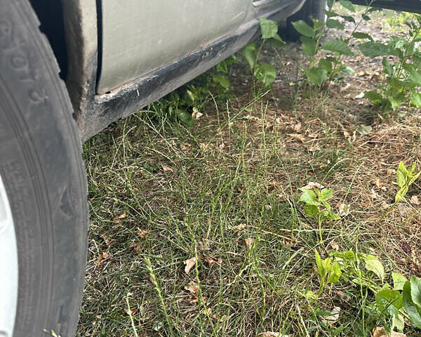 Серый Мазда 323, объемом двигателя 1.32 л и пробегом 153 тыс. км за 1075 $, фото 7 на Automoto.ua