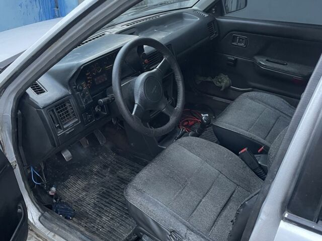 Серый Мазда 323, объемом двигателя 1.3 л и пробегом 3 тыс. км за 650 $, фото 4 на Automoto.ua