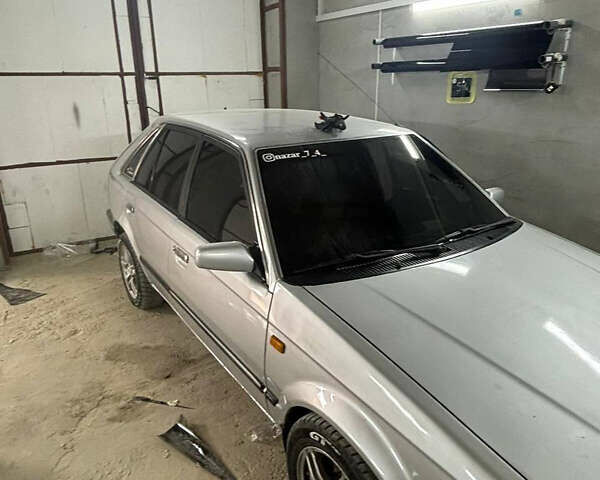 Серый Мазда 323, объемом двигателя 1.32 л и пробегом 460 тыс. км за 1500 $, фото 9 на Automoto.ua