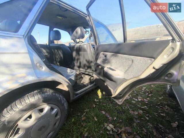 Серый Мазда 323, объемом двигателя 1.3 л и пробегом 212 тыс. км за 300 $, фото 19 на Automoto.ua