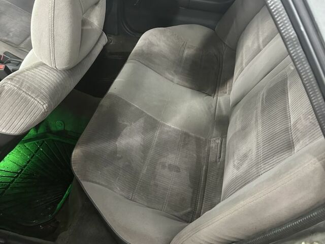 Сірий Мазда 323, об'ємом двигуна 1.8 л та пробігом 350 тис. км за 1400 $, фото 11 на Automoto.ua