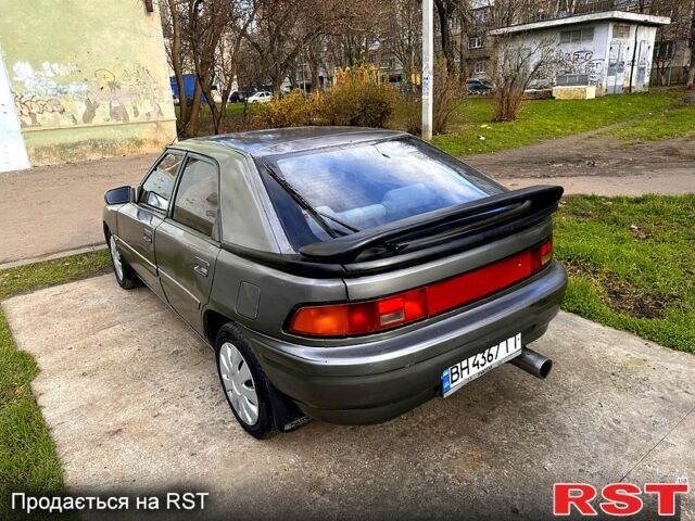 Сірий Мазда 323, об'ємом двигуна 1.6 л та пробігом 200 тис. км за 1100 $, фото 7 на Automoto.ua