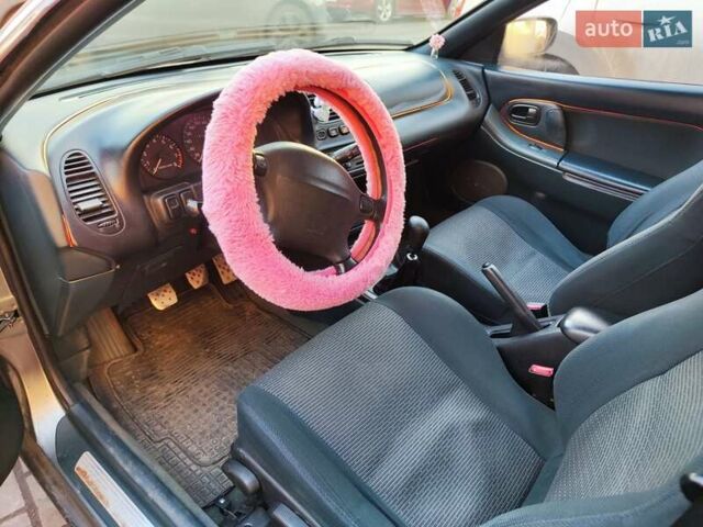 Сірий Мазда 323, об'ємом двигуна 1.6 л та пробігом 293 тис. км за 3000 $, фото 5 на Automoto.ua