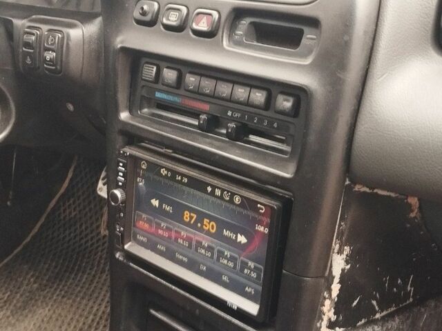 Сірий Мазда 323, об'ємом двигуна 0 л та пробігом 400 тис. км за 1200 $, фото 3 на Automoto.ua