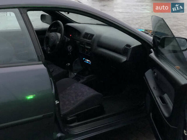 Серый Мазда 323, объемом двигателя 1.5 л и пробегом 199 тыс. км за 2000 $, фото 24 на Automoto.ua