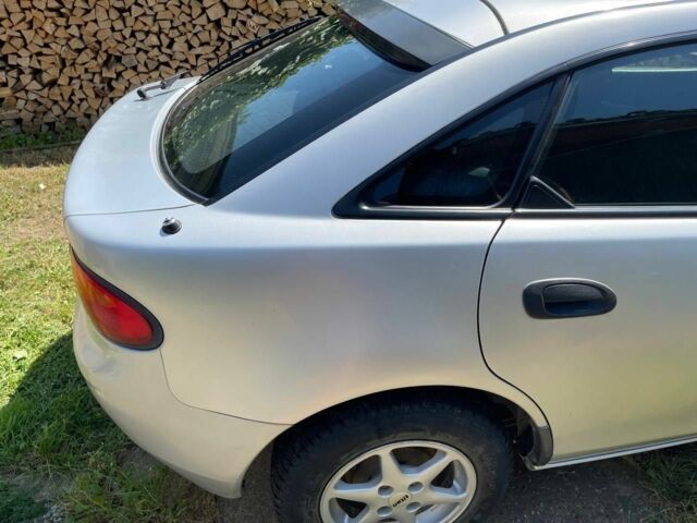 Серый Мазда 323, объемом двигателя 1.5 л и пробегом 137 тыс. км за 2800 $, фото 3 на Automoto.ua