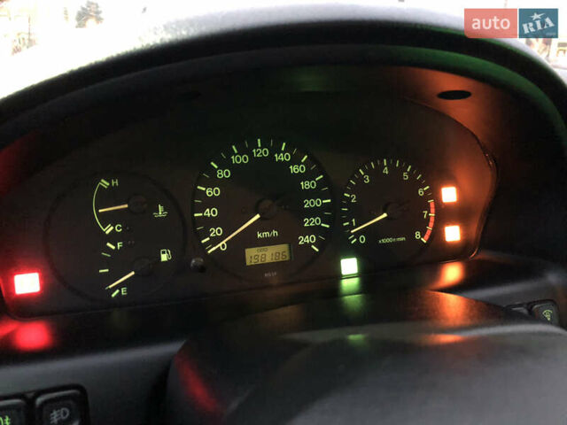 Серый Мазда 323, объемом двигателя 1.5 л и пробегом 199 тыс. км за 2000 $, фото 30 на Automoto.ua