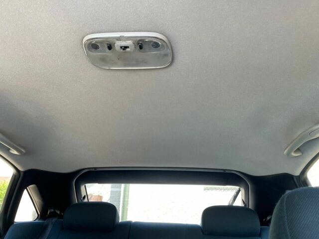 Серый Мазда 323, объемом двигателя 1.5 л и пробегом 137 тыс. км за 2800 $, фото 5 на Automoto.ua