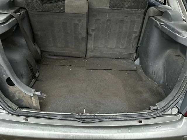 Серый Мазда 323, объемом двигателя 1.5 л и пробегом 315 тыс. км за 1300 $, фото 17 на Automoto.ua