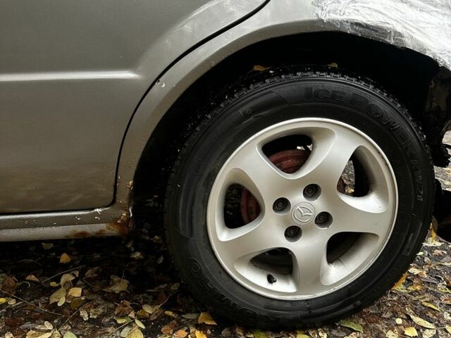 Серый Мазда 323, объемом двигателя 1.5 л и пробегом 315 тыс. км за 1300 $, фото 9 на Automoto.ua