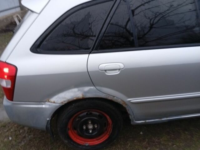 Серый Мазда 323, объемом двигателя 1.6 л и пробегом 360 тыс. км за 3000 $, фото 5 на Automoto.ua