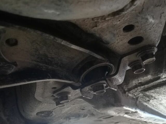 Сірий Мазда 323, об'ємом двигуна 1.8 л та пробігом 300 тис. км за 3000 $, фото 10 на Automoto.ua