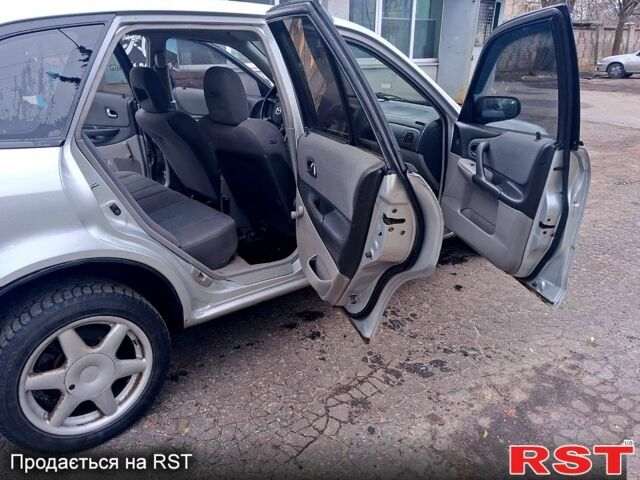 Серый Мазда 323, объемом двигателя 1.6 л и пробегом 200 тыс. км за 1800 $, фото 5 на Automoto.ua