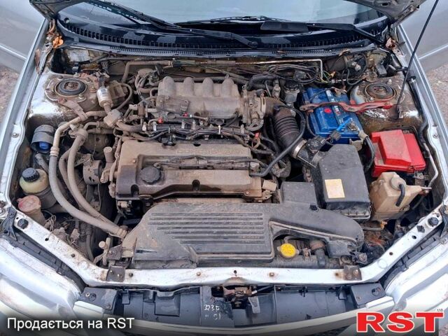 Серый Мазда 323, объемом двигателя 1.6 л и пробегом 200 тыс. км за 1800 $, фото 9 на Automoto.ua