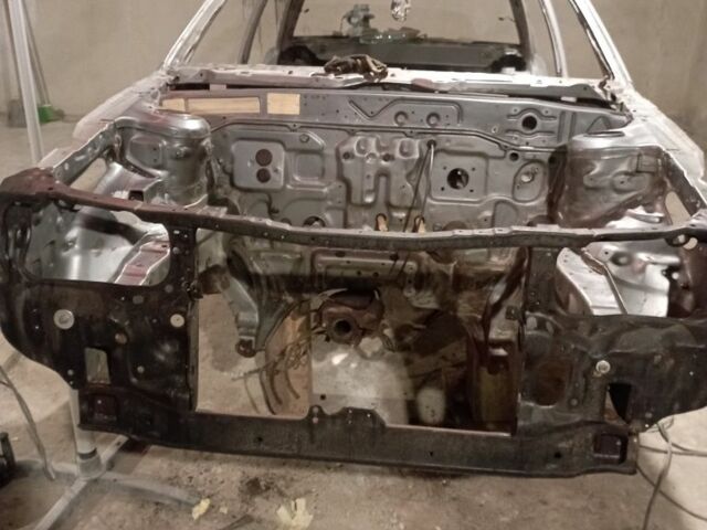 Сірий Мазда 323, об'ємом двигуна 1 л та пробігом 1 тис. км за 300 $, фото 1 на Automoto.ua