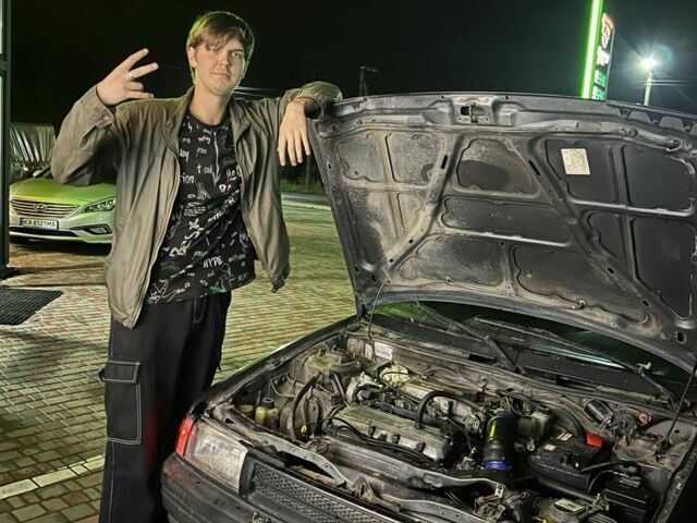 Серый Мазда 323, объемом двигателя 1.6 л и пробегом 550 тыс. км за 418 $, фото 1 на Automoto.ua