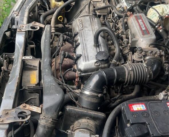 Серый Мазда 323, объемом двигателя 1.6 л и пробегом 550 тыс. км за 418 $, фото 5 на Automoto.ua