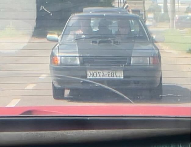 Серый Мазда 323, объемом двигателя 1.6 л и пробегом 550 тыс. км за 418 $, фото 7 на Automoto.ua