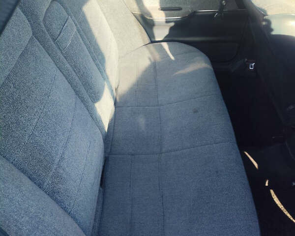 Сірий Мазда 323, об'ємом двигуна 1.6 л та пробігом 227 тис. км за 593 $, фото 4 на Automoto.ua