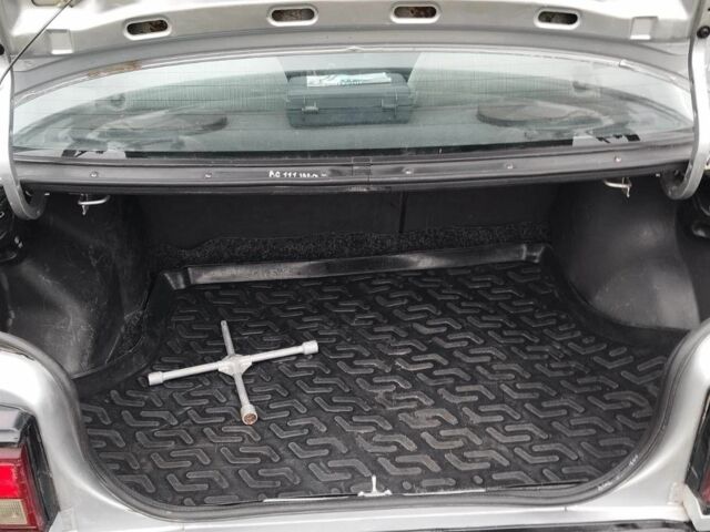 Серый Мазда 323, объемом двигателя 0 л и пробегом 417 тыс. км за 1700 $, фото 5 на Automoto.ua