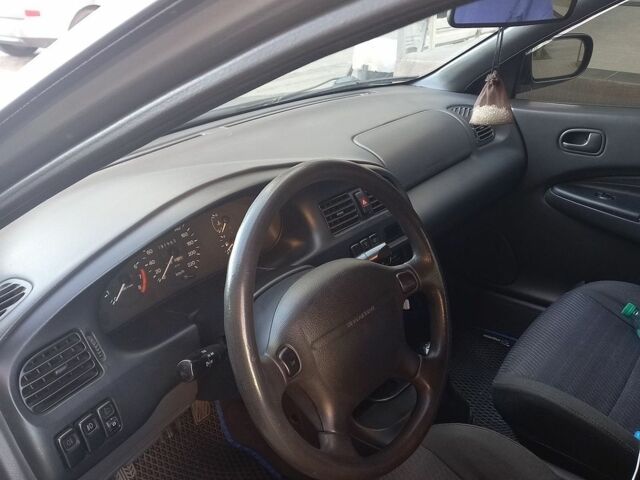 Сірий Мазда 323, об'ємом двигуна 1.5 л та пробігом 232 тис. км за 3750 $, фото 4 на Automoto.ua