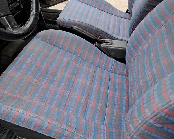 Сірий Мазда 323, об'ємом двигуна 1.7 л та пробігом 420 тис. км за 2200 $, фото 9 на Automoto.ua