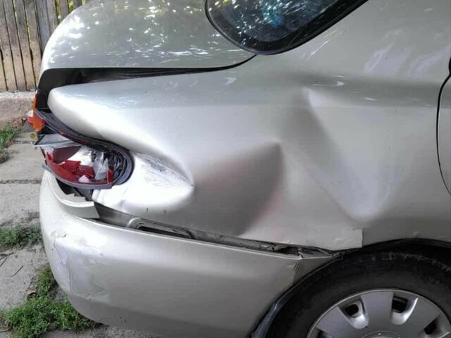 Серый Мазда 323, объемом двигателя 1.5 л и пробегом 2 тыс. км за 1000 $, фото 8 на Automoto.ua