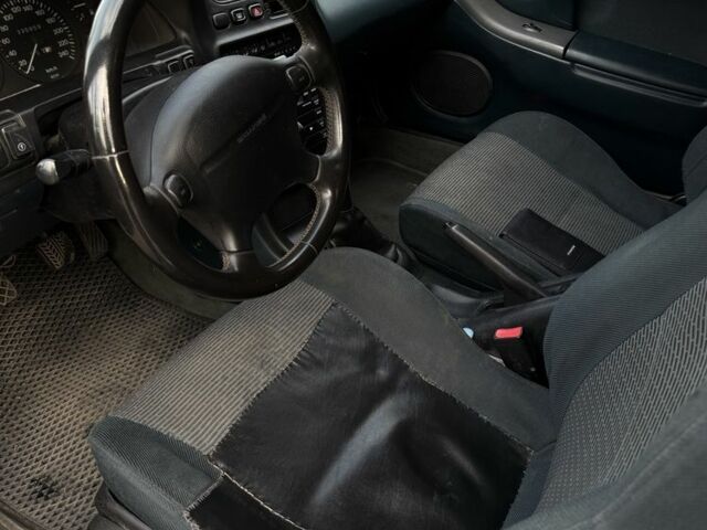 Серый Мазда 323, объемом двигателя 1.5 л и пробегом 335 тыс. км за 3300 $, фото 7 на Automoto.ua