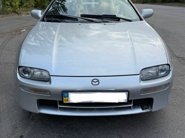 Серый Мазда 323, объемом двигателя 1.5 л и пробегом 335 тыс. км за 3300 $, фото 5 на Automoto.ua