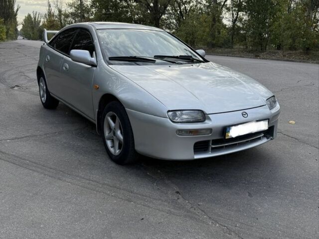 Серый Мазда 323, объемом двигателя 1.5 л и пробегом 335 тыс. км за 3300 $, фото 2 на Automoto.ua