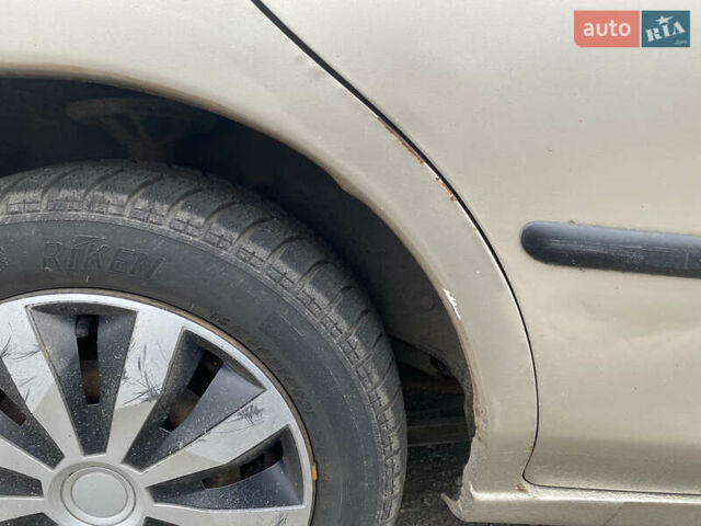 Серый Мазда 323, объемом двигателя 1.5 л и пробегом 286 тыс. км за 2450 $, фото 7 на Automoto.ua