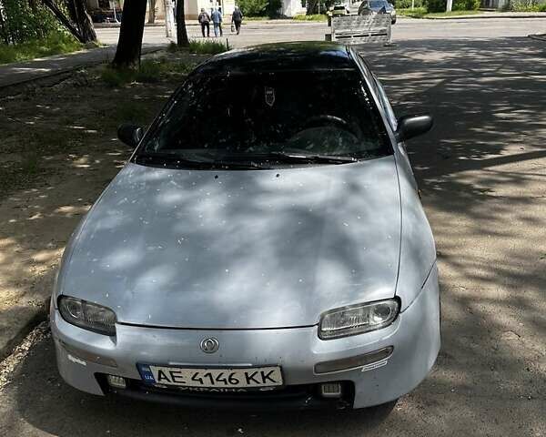 Сірий Мазда 323, об'ємом двигуна 1.5 л та пробігом 347 тис. км за 2000 $, фото 3 на Automoto.ua