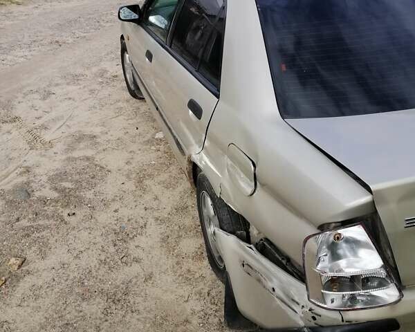 Мазда 323 1999 в Киеве на Automoto.ua Серый Мазда 323, объемом двигателя 1.8 л и пробегом 900 тыс. км за 2600 $, фото 5 на Automoto.ua