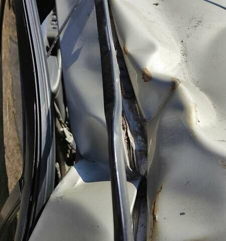 Серый Мазда 323, объемом двигателя 1.5 л и пробегом 400 тыс. км за 500 $, фото 2 на Automoto.ua