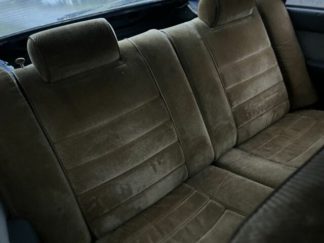 Синій Мазда 323, об'ємом двигуна 1.8 л та пробігом 200 тис. км за 350 $, фото 2 на Automoto.ua