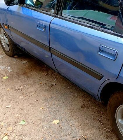 Синий Мазда 323, объемом двигателя 1.6 л и пробегом 188 тыс. км за 900 $, фото 3 на Automoto.ua