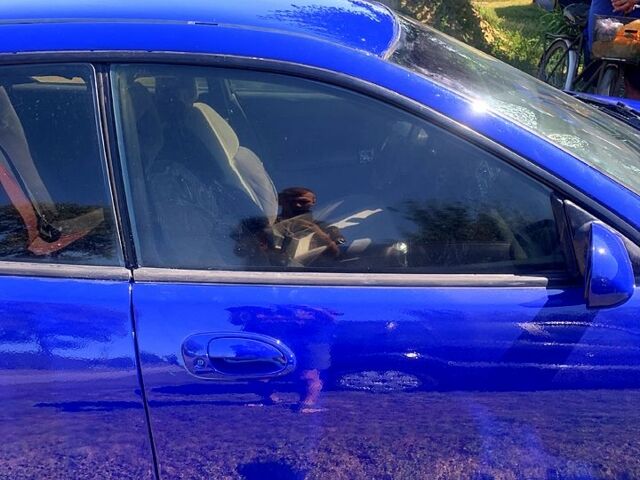 Синий Мазда 323, объемом двигателя 1.5 л и пробегом 340 тыс. км за 3000 $, фото 3 на Automoto.ua