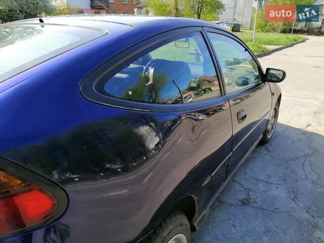 Синий Мазда 323, объемом двигателя 1.5 л и пробегом 212 тыс. км за 2100 $, фото 4 на Automoto.ua