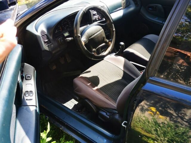 Синий Мазда 323, объемом двигателя 1.5 л и пробегом 300 тыс. км за 2850 $, фото 16 на Automoto.ua