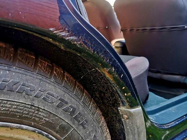 Синий Мазда 323, объемом двигателя 1.5 л и пробегом 0 тыс. км за 2800 $, фото 8 на Automoto.ua