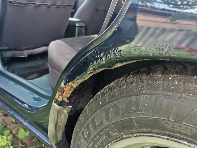 Синий Мазда 323, объемом двигателя 1.5 л и пробегом 300 тыс. км за 2850 $, фото 13 на Automoto.ua